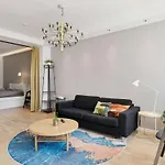 Beliggende Med Moderne Faciliteter *